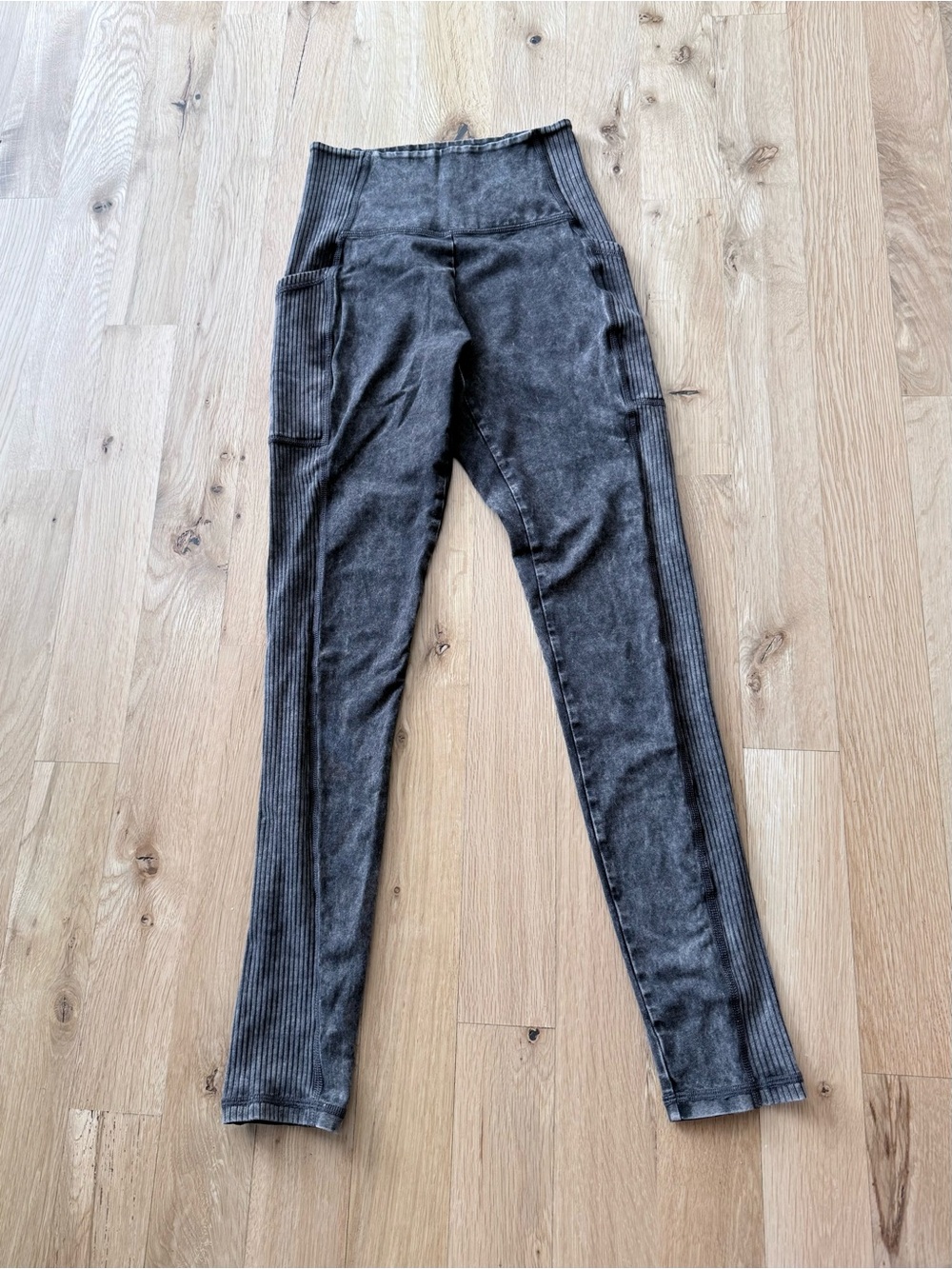 Aerie washed gray Leggings in Washed Charcoal